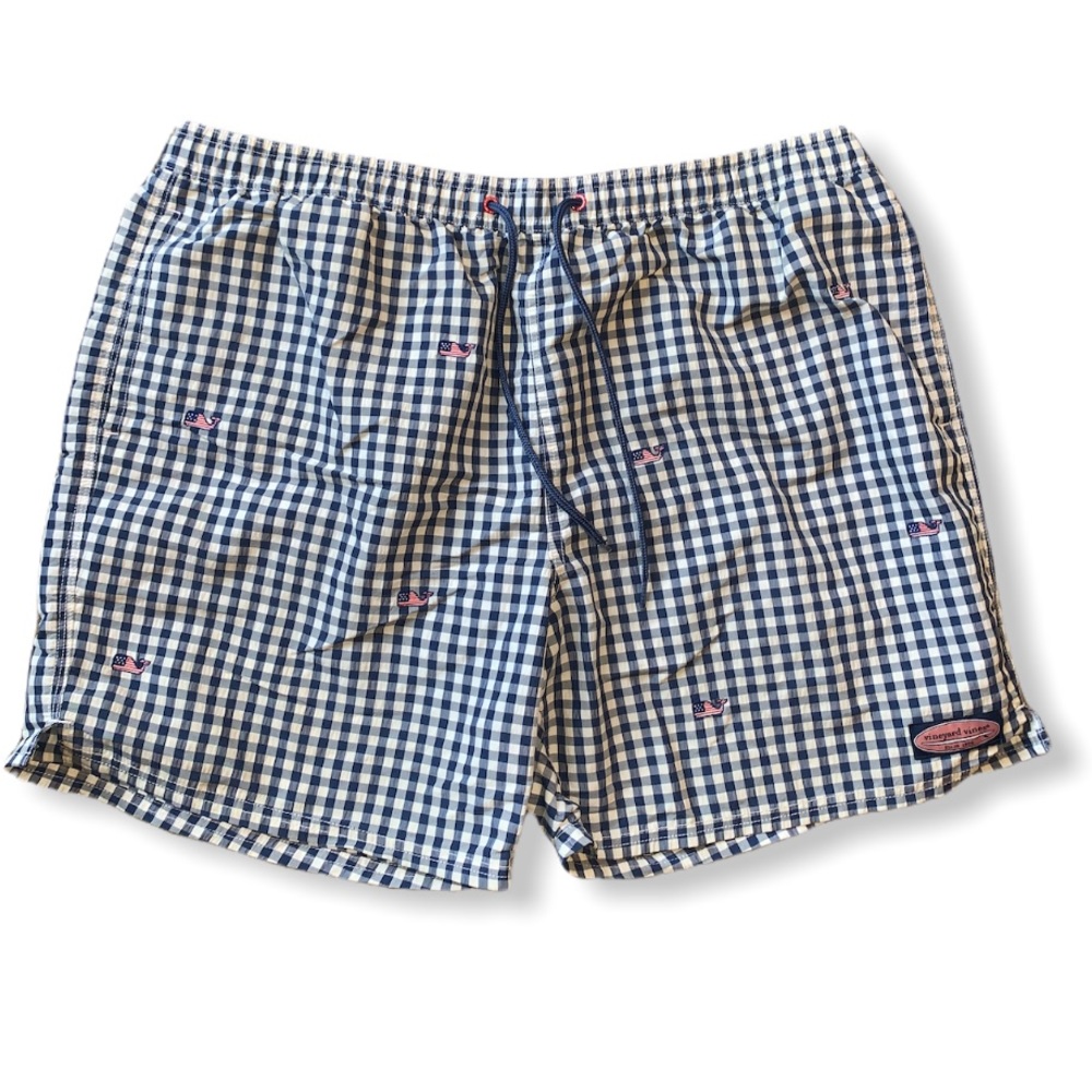 Vineyard Vines Embroidered Whales Club Shorts Trunks size XL
